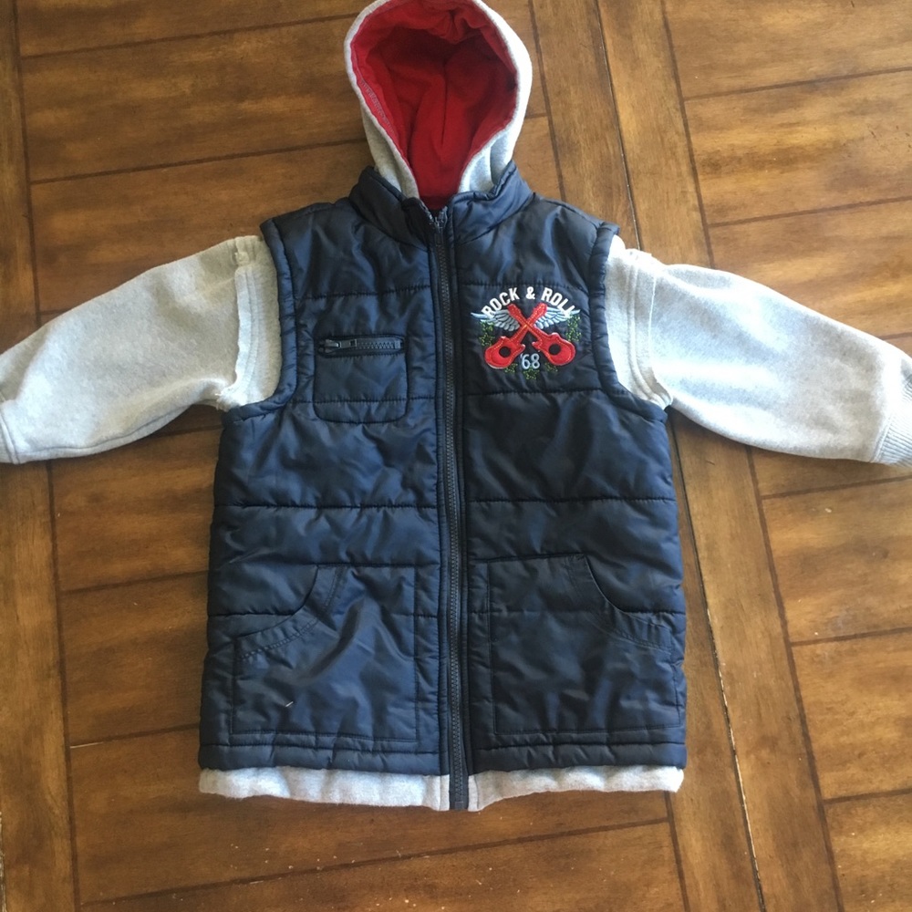 Boys prefer jacket with jersey sleeves
